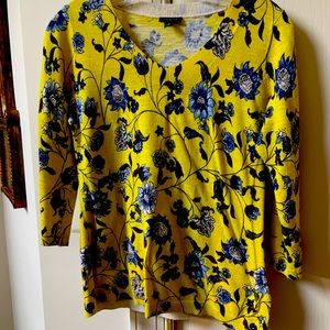 BEAUTIFUL TALBOTS BRAND YELLOW & BLUE FLORAL COTTON SWEATER
